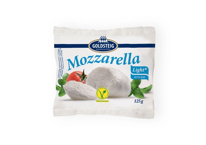 Mozzarella Ball Light von GOLDSTEIG shown packaged