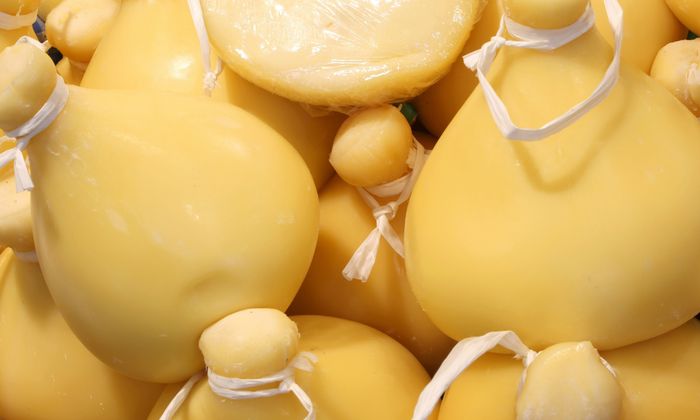 Provolone - formaggio a pasta filata 